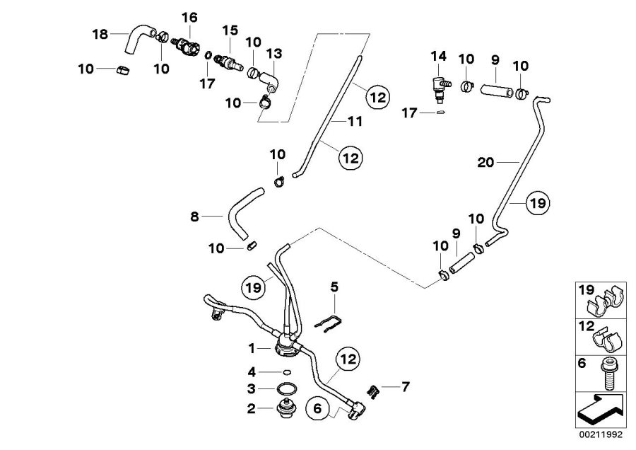 17FUEL DISTRIBUTOR/PRESSURE REGULATORhttps://images.simplepart.com/images/parts/BMW/fullsize/211992.jpg