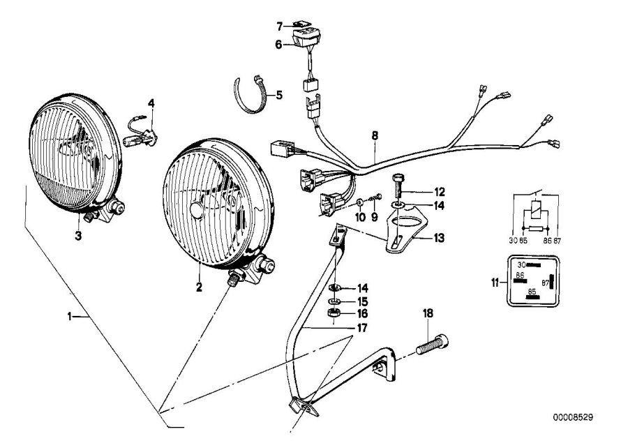 04Additional headlighthttps://images.simplepart.com/images/parts/BMW/fullsize/8529.jpg