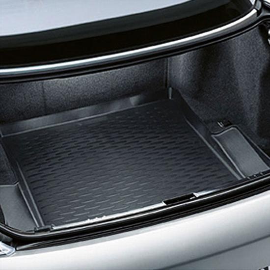 Diagram BMW Fitted Luggage Compartment Mat for your BMW M4 GTS  