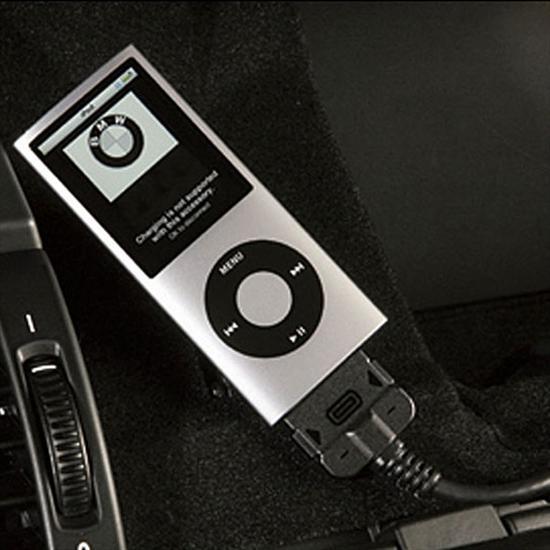 Diagram BMW iPod-« Interface Adapter for your 2005 BMW 760i Sedan Automatic 