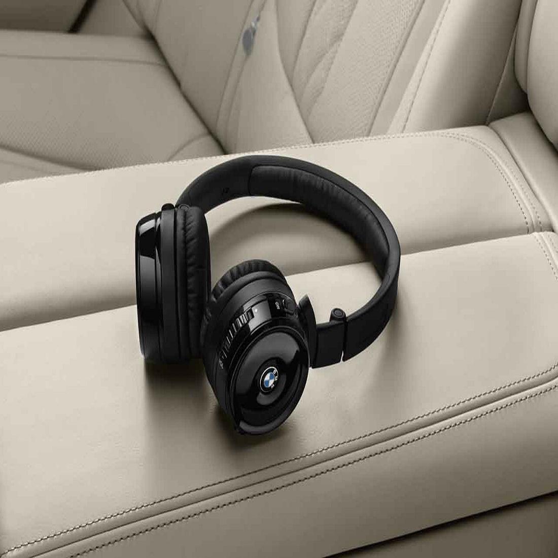 Diagram BMW Digital Wireless Headphones for Factory Installed Rear Entertainment System for your 2014 BMW M5   