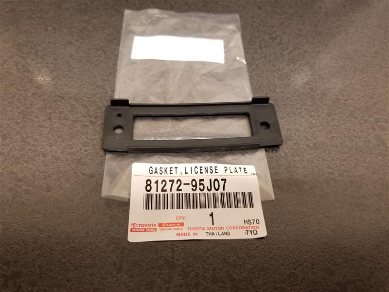 Image of License Light Lens Gasket image for your 2023 TOYOTA HIGHLANDER