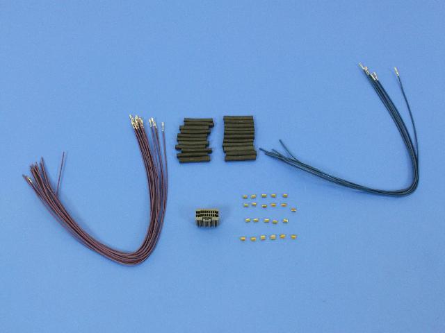View 05102402AA WIRING KIT. 12 WAY. Female.  Full-Sized Product Image
