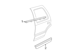 REAR DOOR. EXTERIOR TRIM.