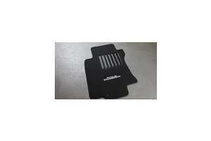 Image of Carpeted Floor Mats (4-Piece / Midnight Edition) image for your Nissan