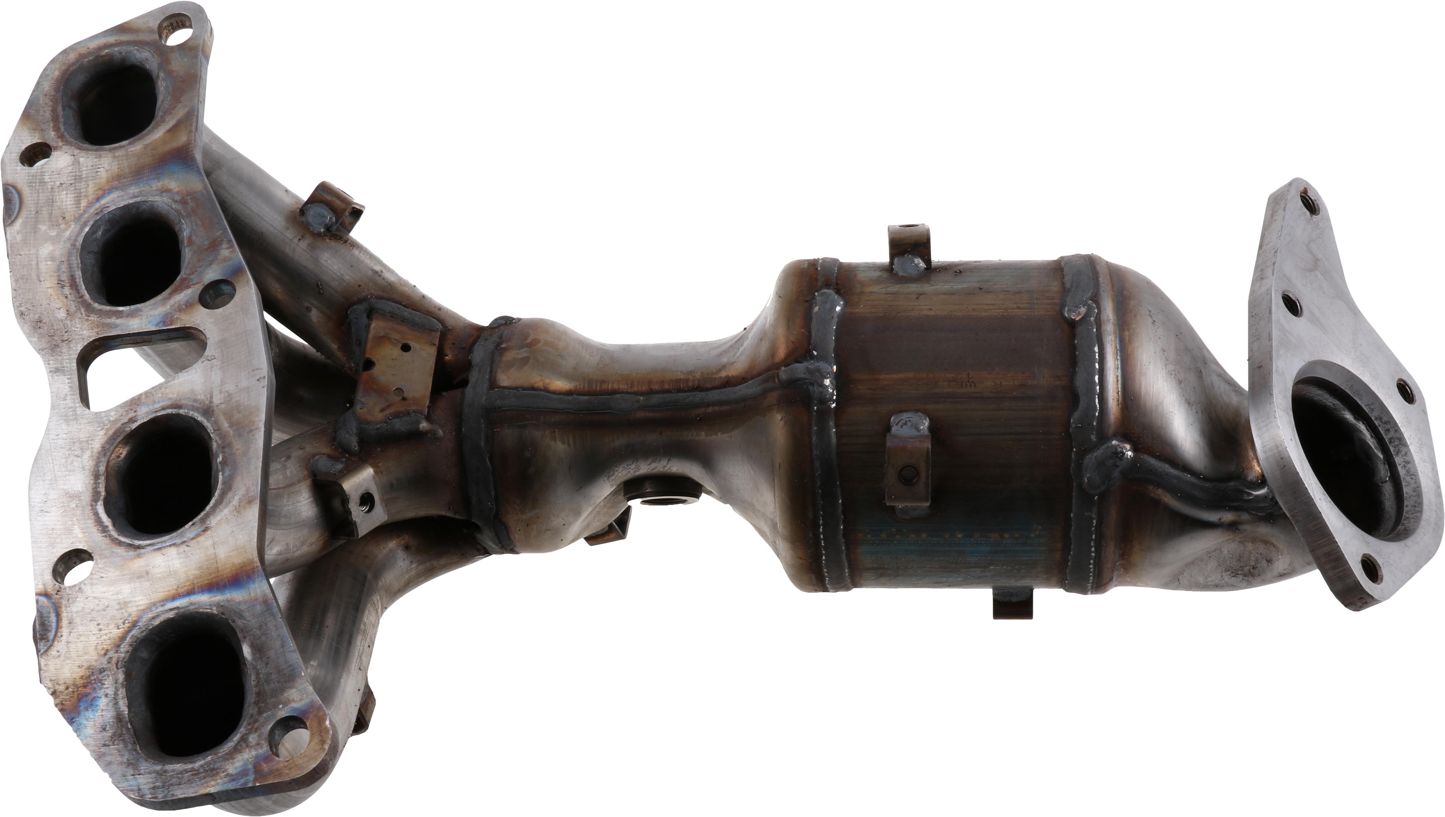 2010 Nissan Armada Manifold Exhaust with Catalyst. ENGINE