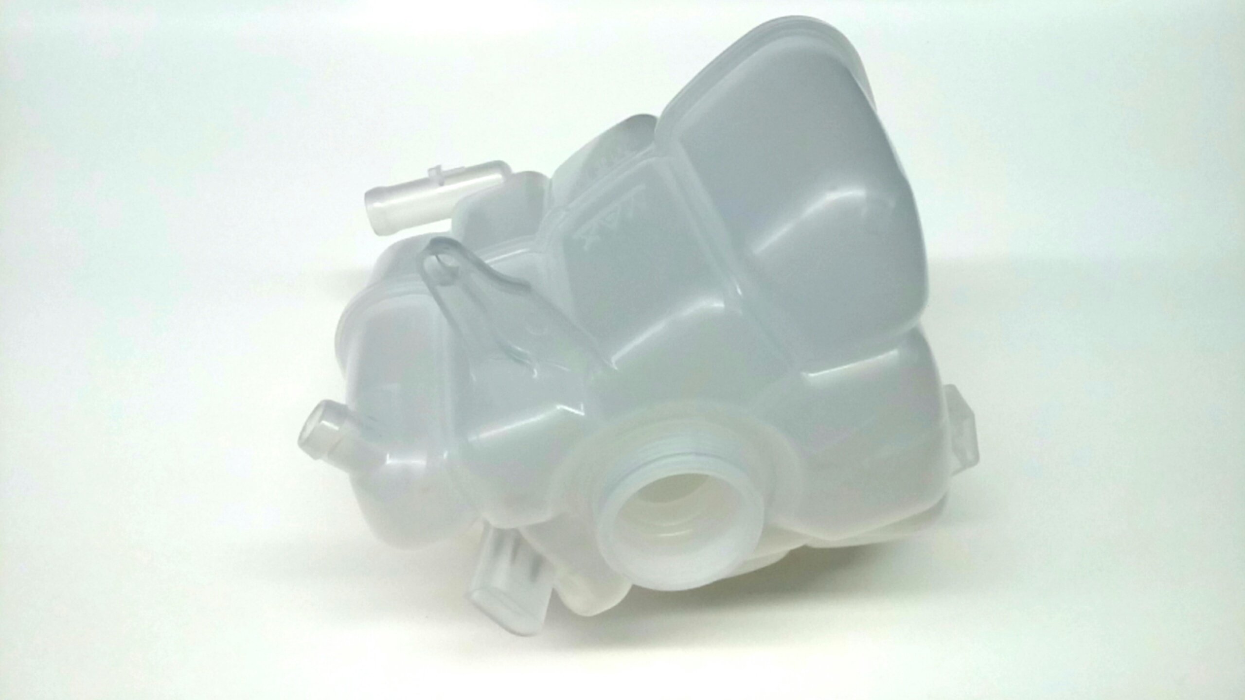 Volvo XC60 2.0l 4 cylinder Turbo Engine Coolant Reservoir - 31465682 ...